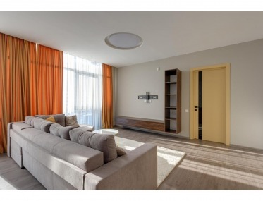 3-bedroom apartment in the complex "Novopecherskie Lipki" photo 4