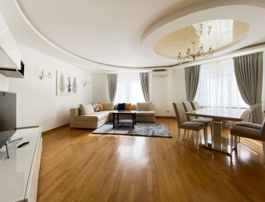 Reny 2-bedroom apartment in the center of Kyiv photo 2