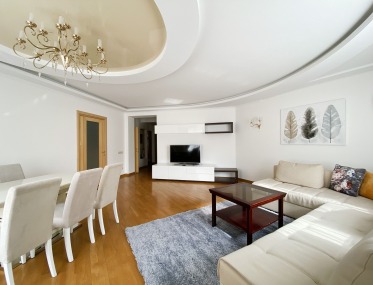 Reny 2-bedroom apartment in the center of Kyiv photo 3