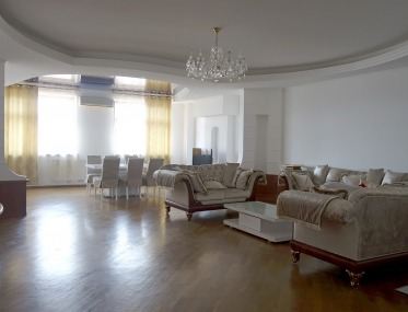 Rent 2-bedroom apartment photo 1