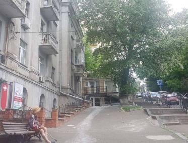 Office in the center Lypky photo 1