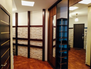 Elite apartment in a quiet area of the city center photo 3