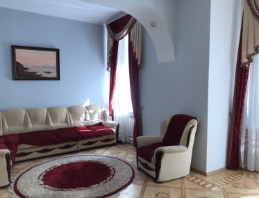 5-room apartment with sauna and attic photo 1