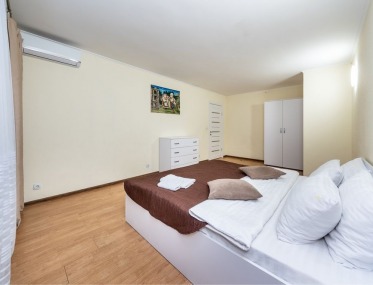 2-кімнатна квартира в центрі Києва фото 2