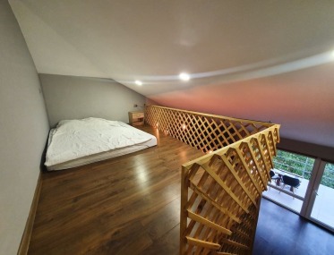One-room penthouse in Solomianskyi district photo 3