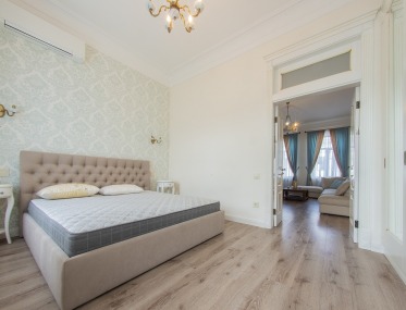 2-кімнатна квартира в історичному центрі Києва фото 4