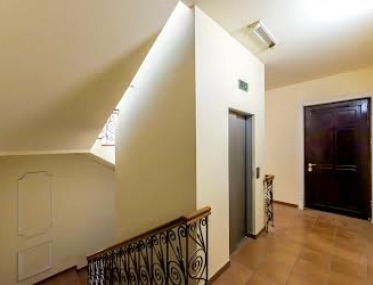 2-room apartment in the tsarist era house photo 4