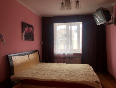 1-bedroom apartment in the center of Kyiv photo 1