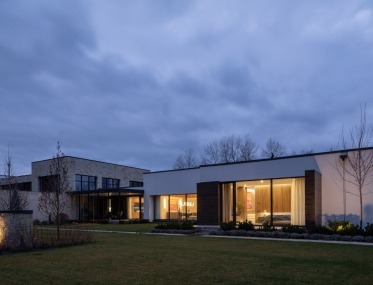 Ультра сучасний будинок в Лісниках зображення 3 Ультра сучасний будинок в Лісниках фото 3