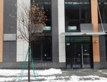 Rent commercial property photo 2