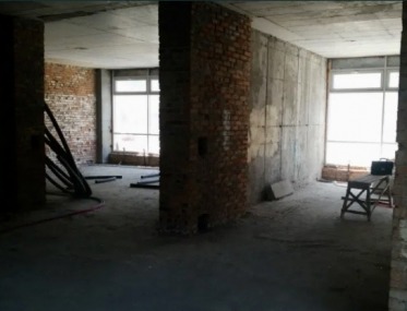 Rent commercial property photo 4