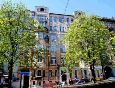 2 bedroom apartment on Antonovicha street photo 2