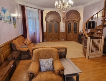 Exclusive Two-Level Apartment in the Heart of Kyiv photo 1