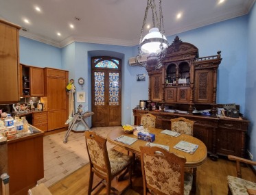 Exclusive Two-Level Apartment in the Heart of Kyiv photo 2