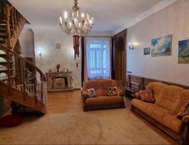 Exclusive Two-Level Apartment in the Heart of Kyiv photo 3