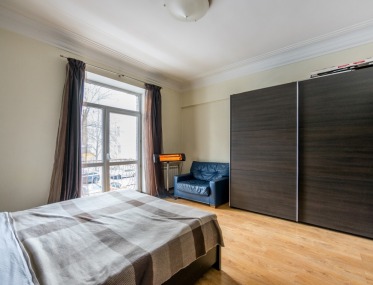 2-кімнатна квартира поруч із ст. метро Вокзальна фото 2