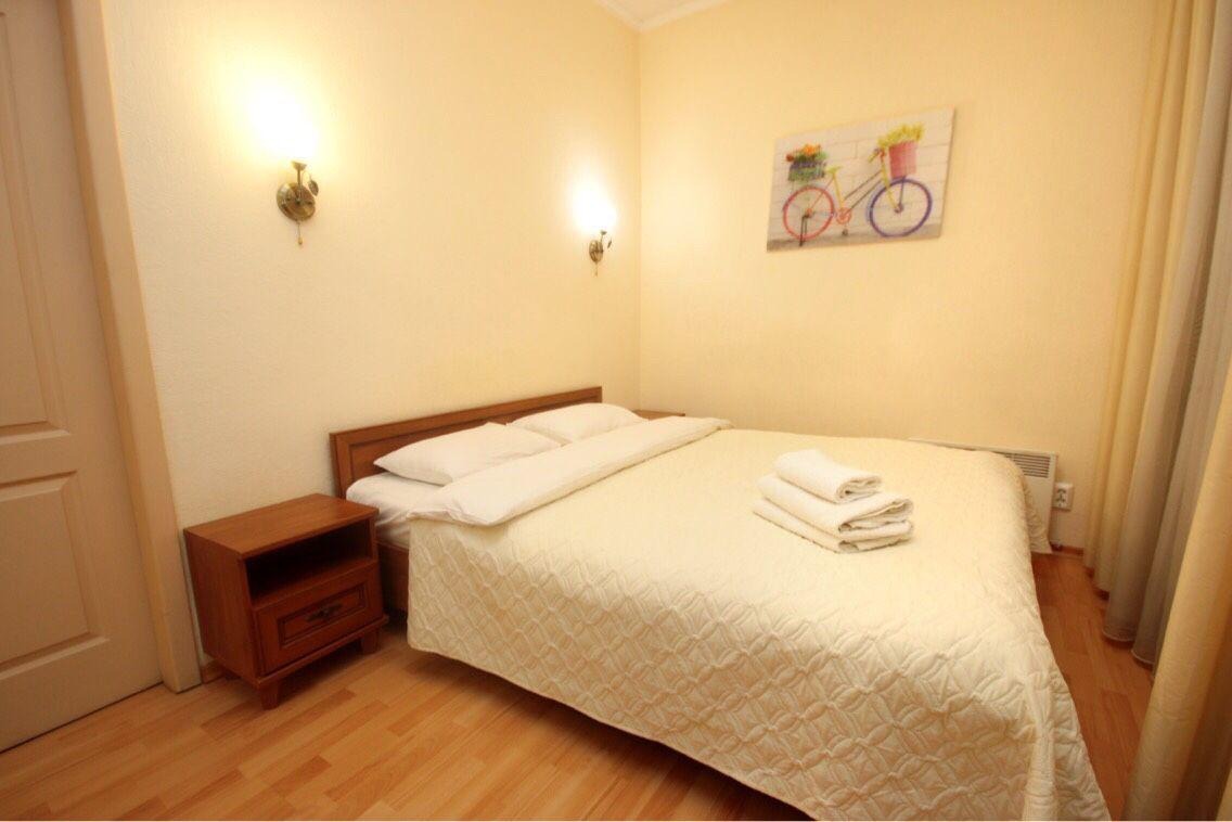 Sell 3-room apartment. Киев, Гончара, 9 — photo 1