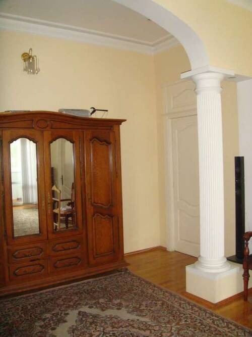 Sell 3-room apartment. Киев, Круглоуниверситетская, 7 — photo 2