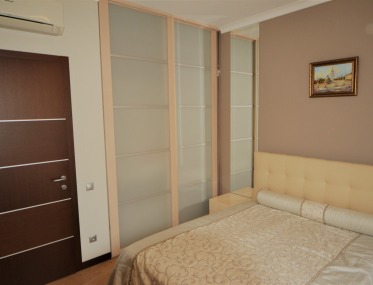 Cozy 2-bedroom apartment on Lva Tolsoho photo 2