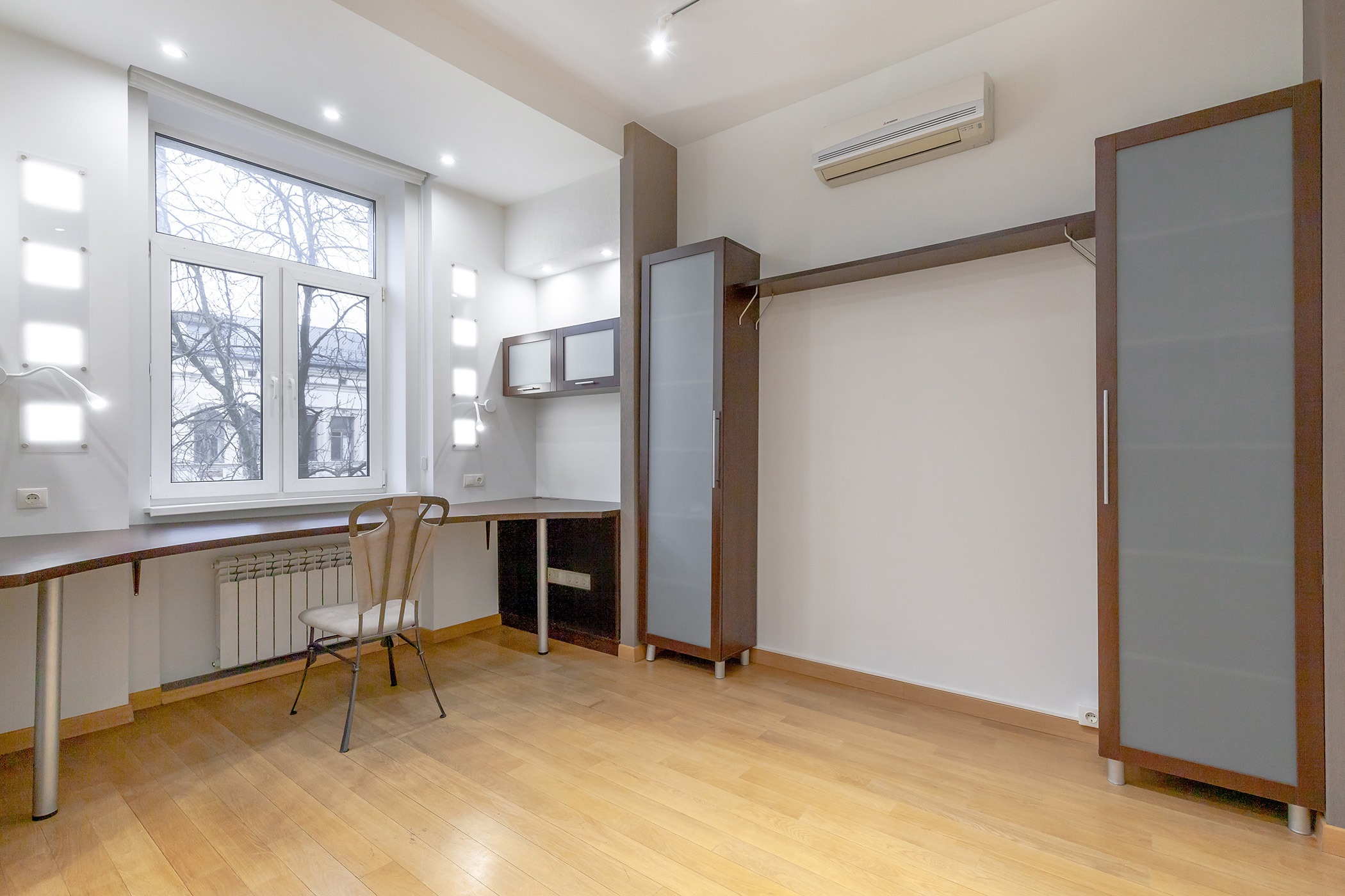 Rent out 4-room apartment. Киев, Франка, 22-24 — photo 9