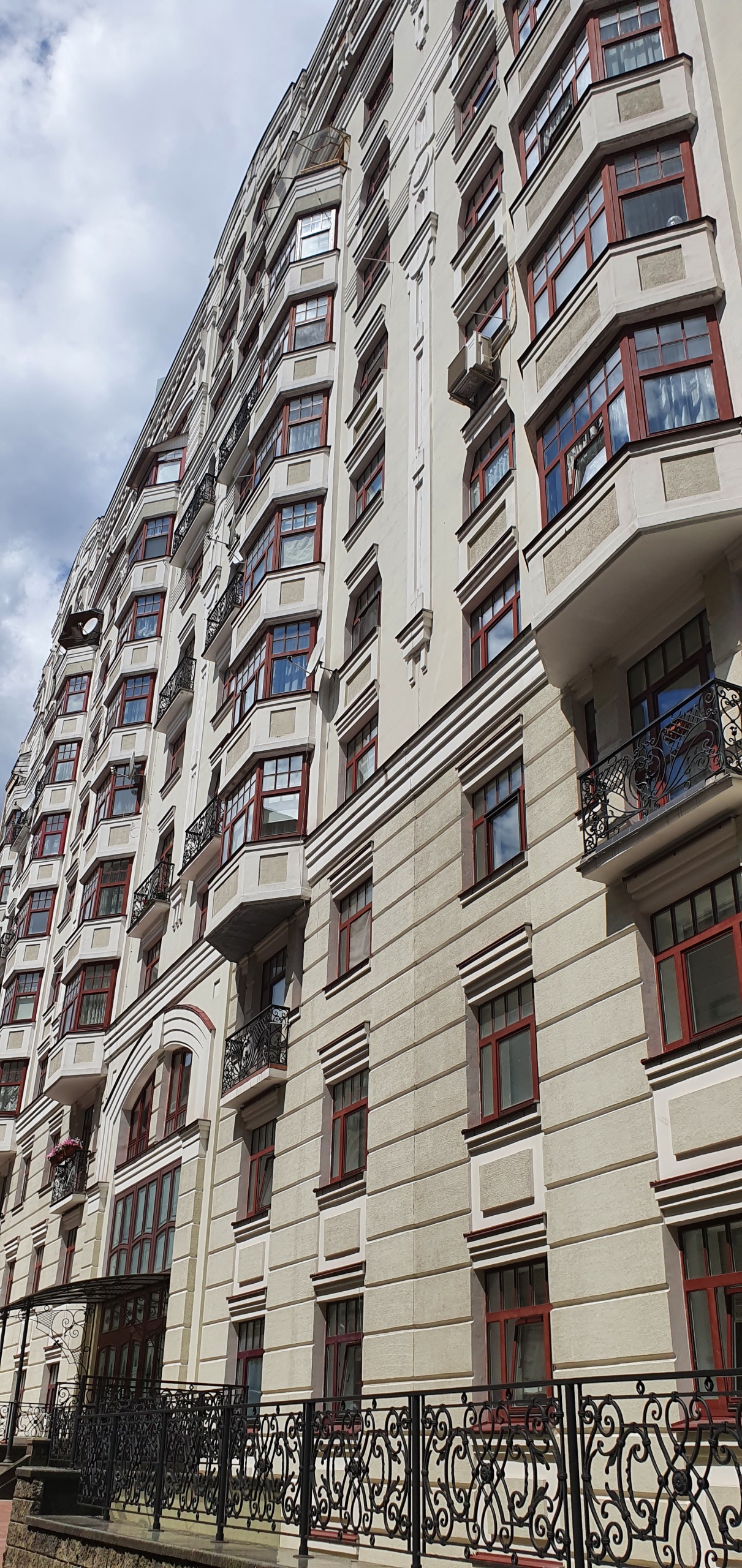 Rent out 3-room apartment. Киев, Ирининская, 5/24 — photo 2