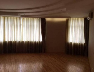 4-bedroom apartment in the Pechersk district photo 3