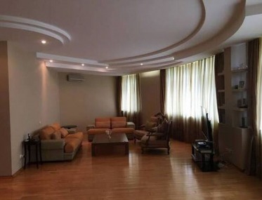 4-bedroom apartment in the Pechersk district photo 1