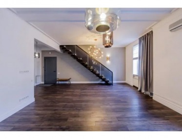 Дворівнева квартира в центрі Києва фото 2