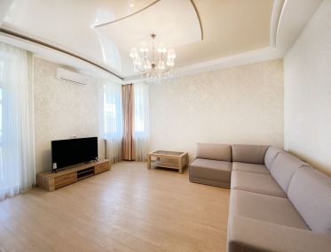 Rent 1-bedroom apartment in the center Pechersk district photo 1